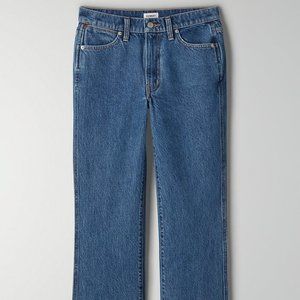 Aritzia Mid Rise Flare Jeans (NWT)